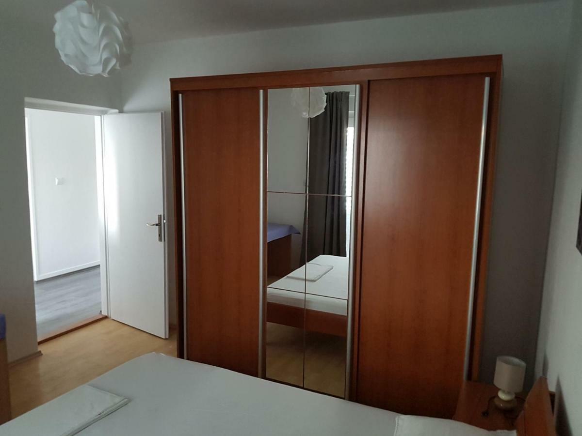 Apartments Andelic スベティ・フィリップ・イ・ヤコブ エクステリア 写真
