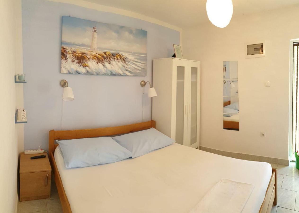 Apartments Andelic スベティ・フィリップ・イ・ヤコブ エクステリア 写真